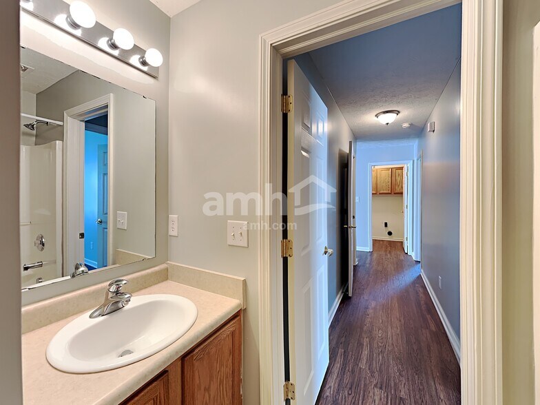 Building Photo - 5956 Crosscut Ln