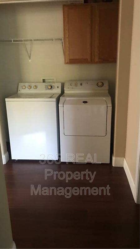 Building Photo - 3026 45th Ave