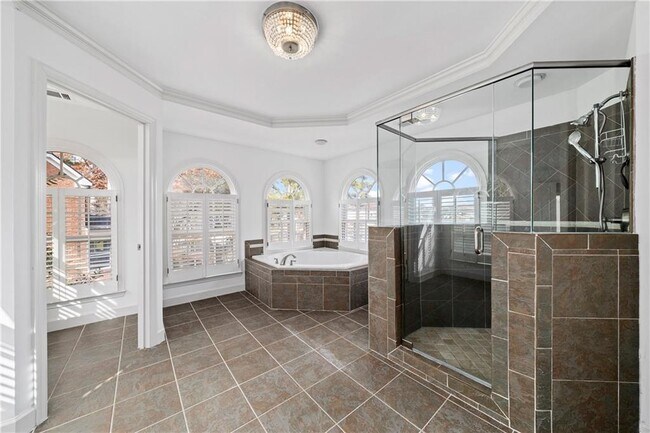 Building Photo - 135 Staghound Ct