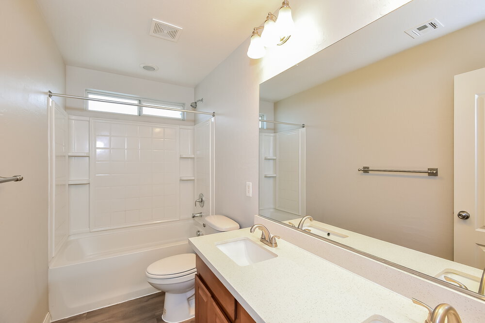 Building Photo - 1417 Beams Ave