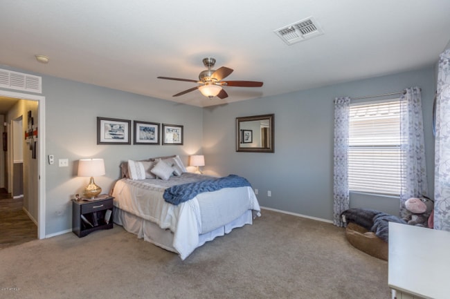 Building Photo - 3016 W White Feather Ln