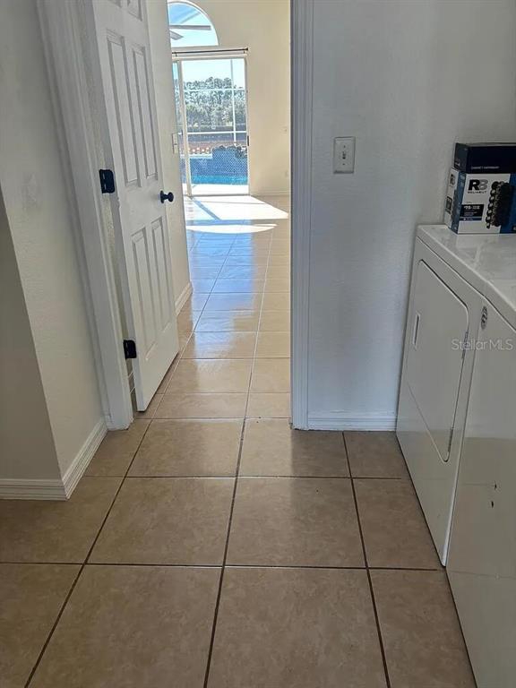 Building Photo - 2916 Dickens Cir