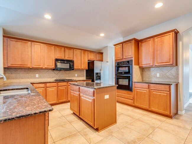Building Photo - 2294 Garlic Creek Dr