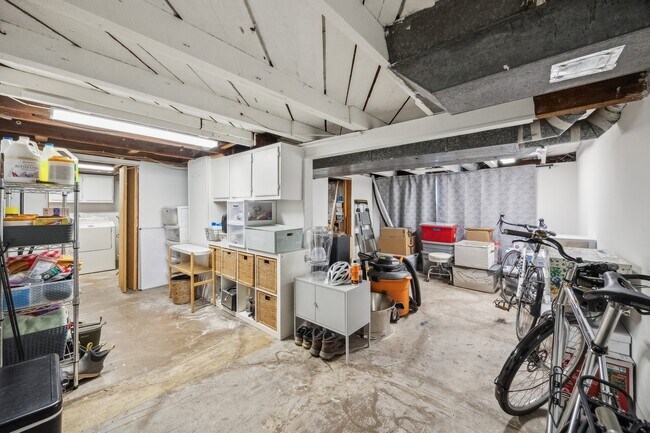 Building Photo - 3926 SE 74th Ave