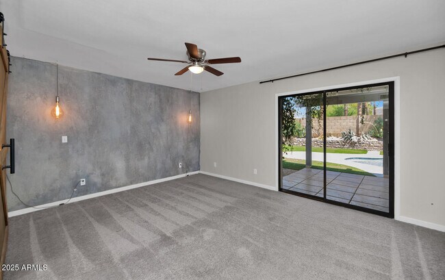 Building Photo - 6614 E Kelton Ln