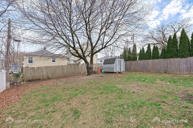 Building Photo - 121 Delmont Ave