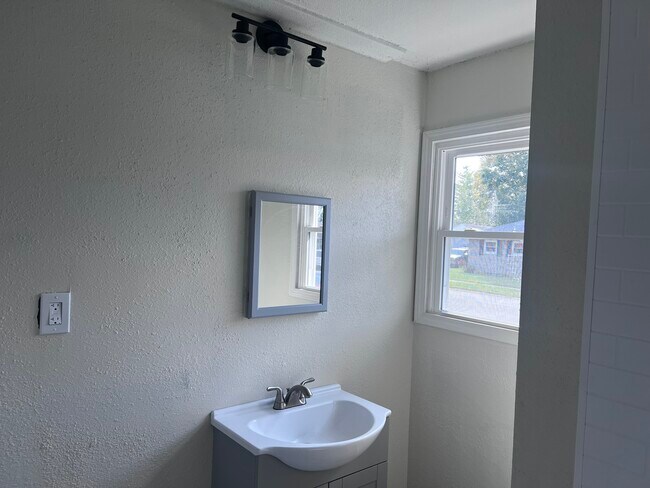 Building Photo - 5349 Pickford Dr