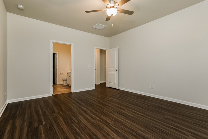 Building Photo - 257 Clydesdale Cir