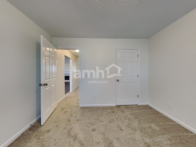 Building Photo - 170 Belle Grove Cir