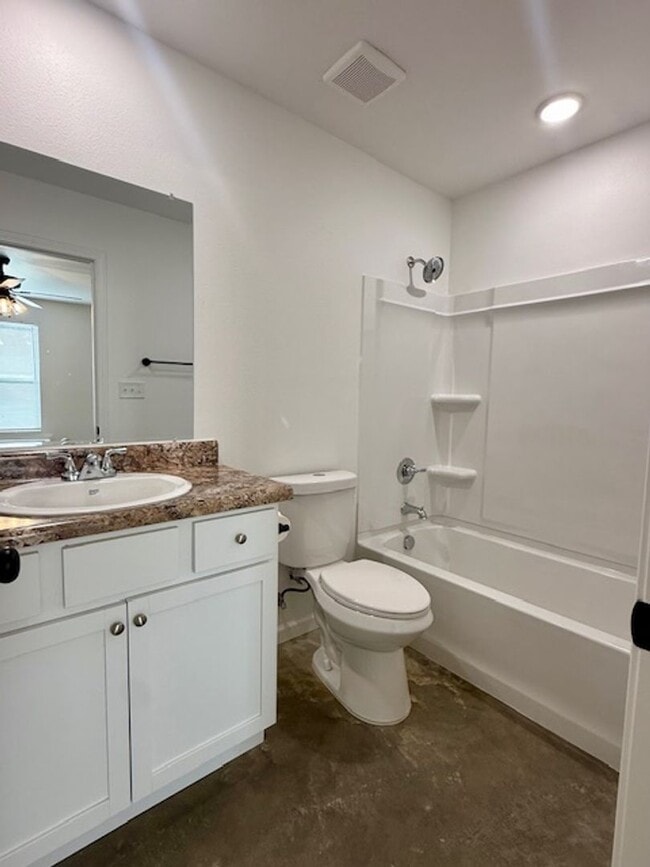 Building Photo - 2604 Hurricane Lake Rd