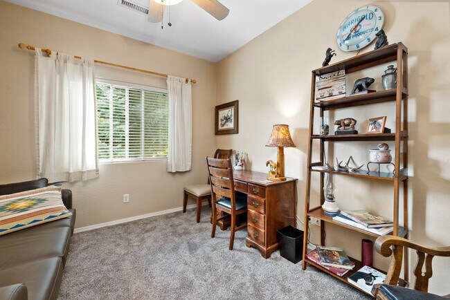 Building Photo - 5529 N Bremont Ct