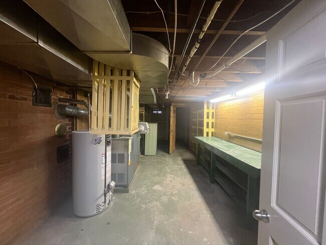 Building Photo - Click the “Apply Now” button or email wapmrentals@gmail.com for a prompt response.