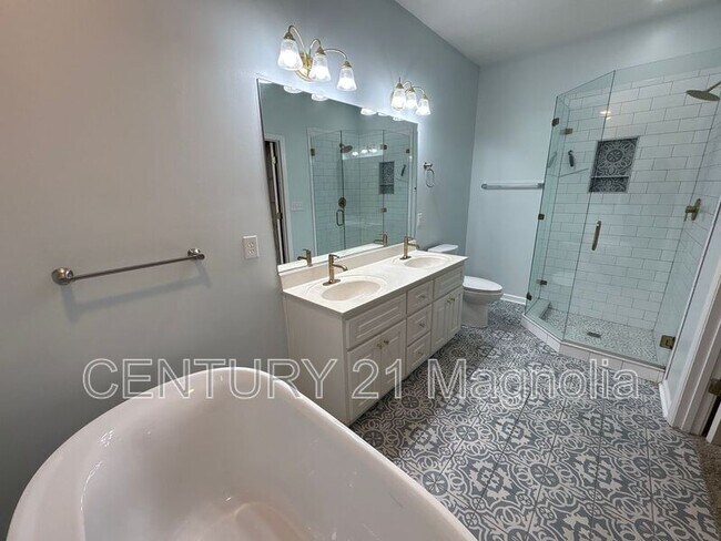 Building Photo - 1168 Lake Greenwood Dr