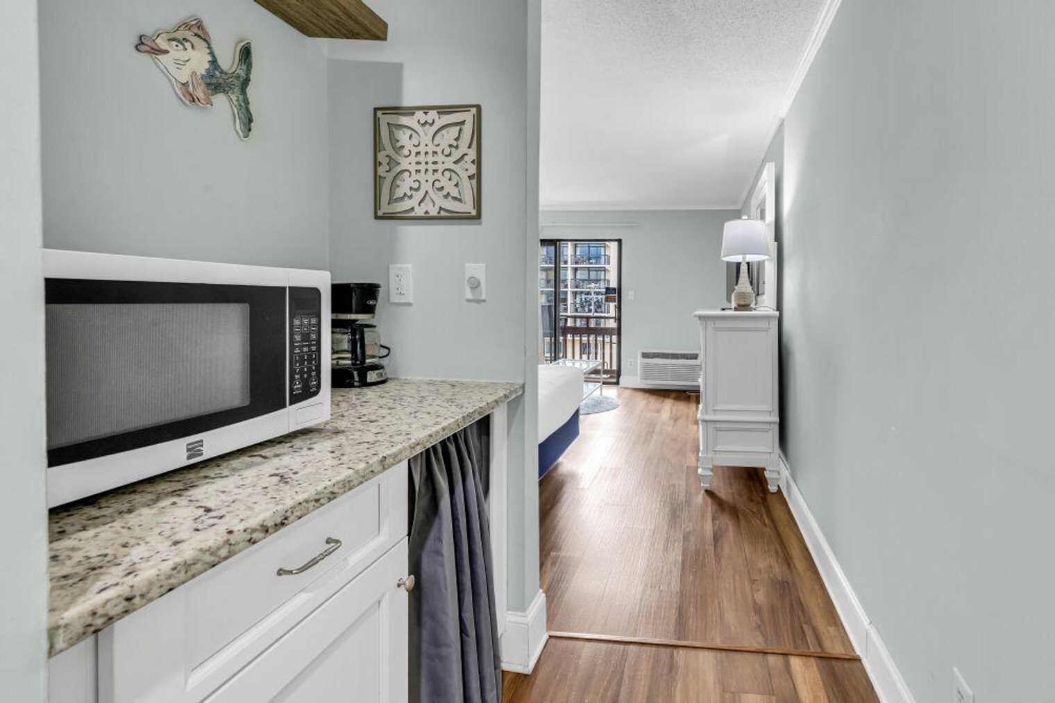 Building Photo - 202 75th Ave N