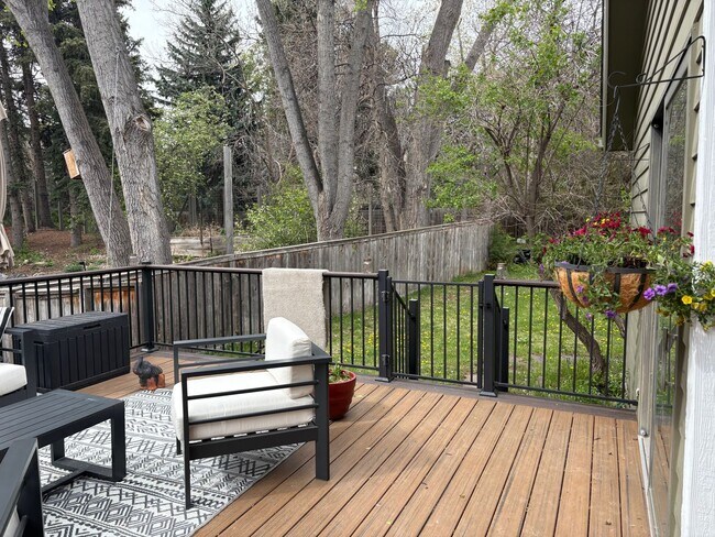 Building Photo - 4 Bed 2.5 Bath Home in North Boulder With ...