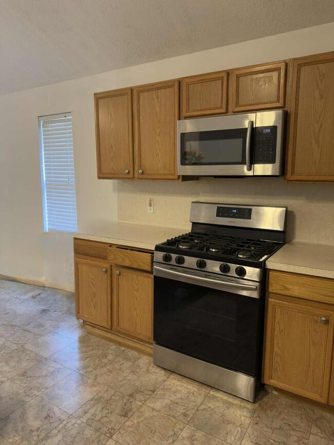 Building Photo - 17210 Valemist Ct