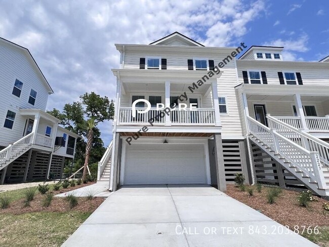 Building Photo - 2225 Cultura Cir