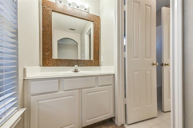 Building Photo - 3403 Long Meadow Ct