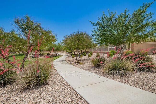 Building Photo - 35565 N Bandolier Dr