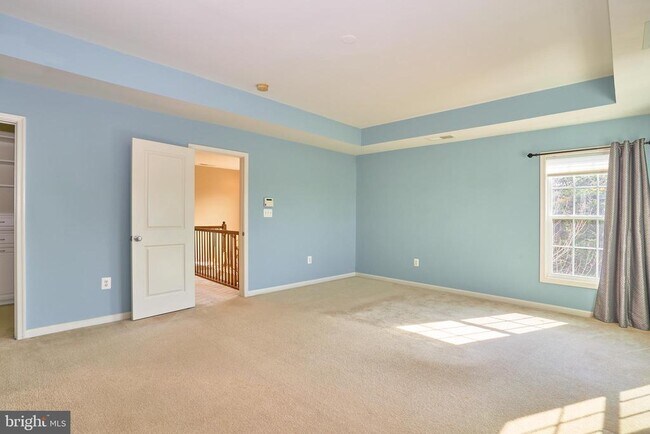 Building Photo - 41625 Broxbourne Terrace
