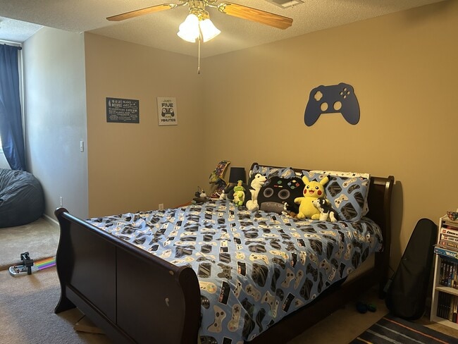 Building Photo - 105 Jamie Cove