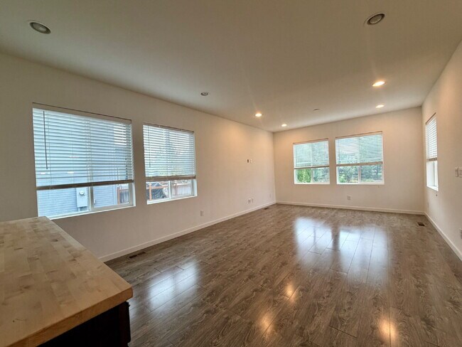 Building Photo - 11038 Rifle Ct