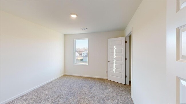 Building Photo - 5162 Sedona Dr