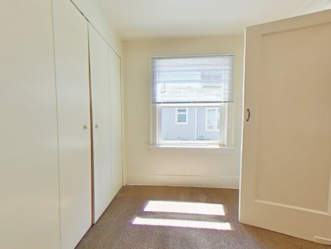 Building Photo - SUMMER SPECIAL ~ $625 OFF FIRST MONTHS RENT