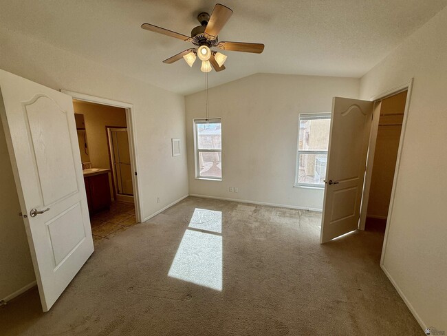 Building Photo - 13239 E 48th Dr