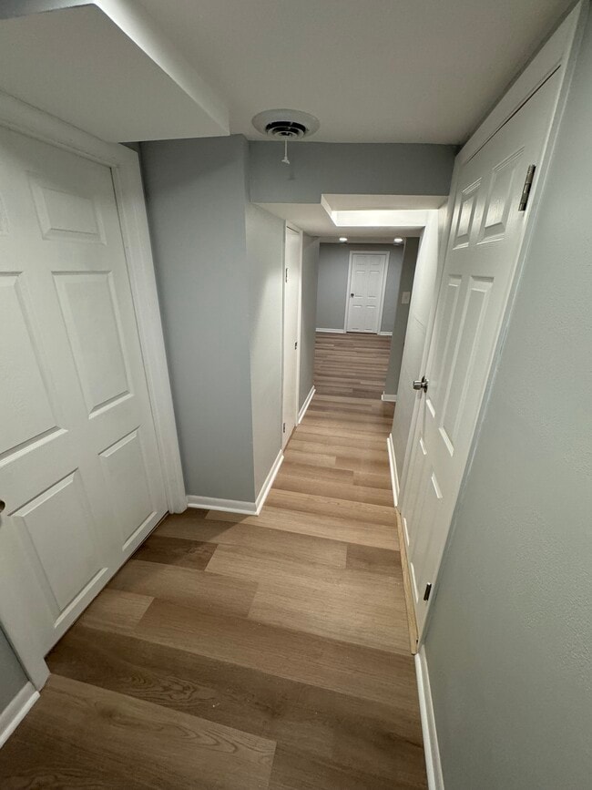 Building Photo - 1245 N 118th St