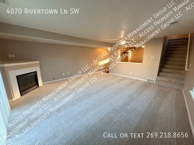 Building Photo - 4070 Rivertown Ln SW