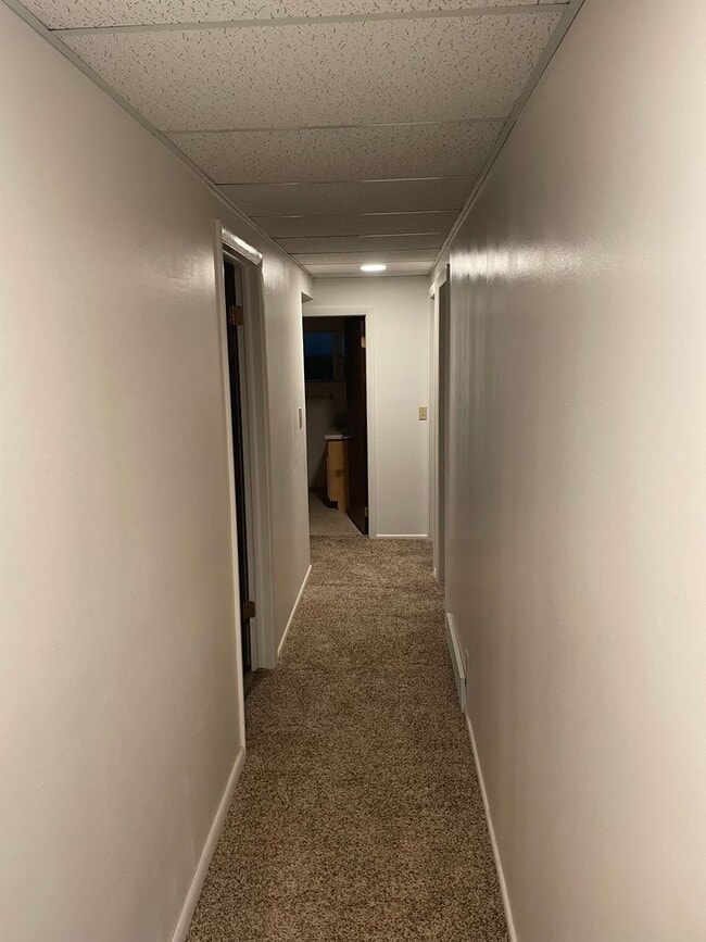 Building Photo - Spacious 5-Bedroom Home Near Little Cotton...
