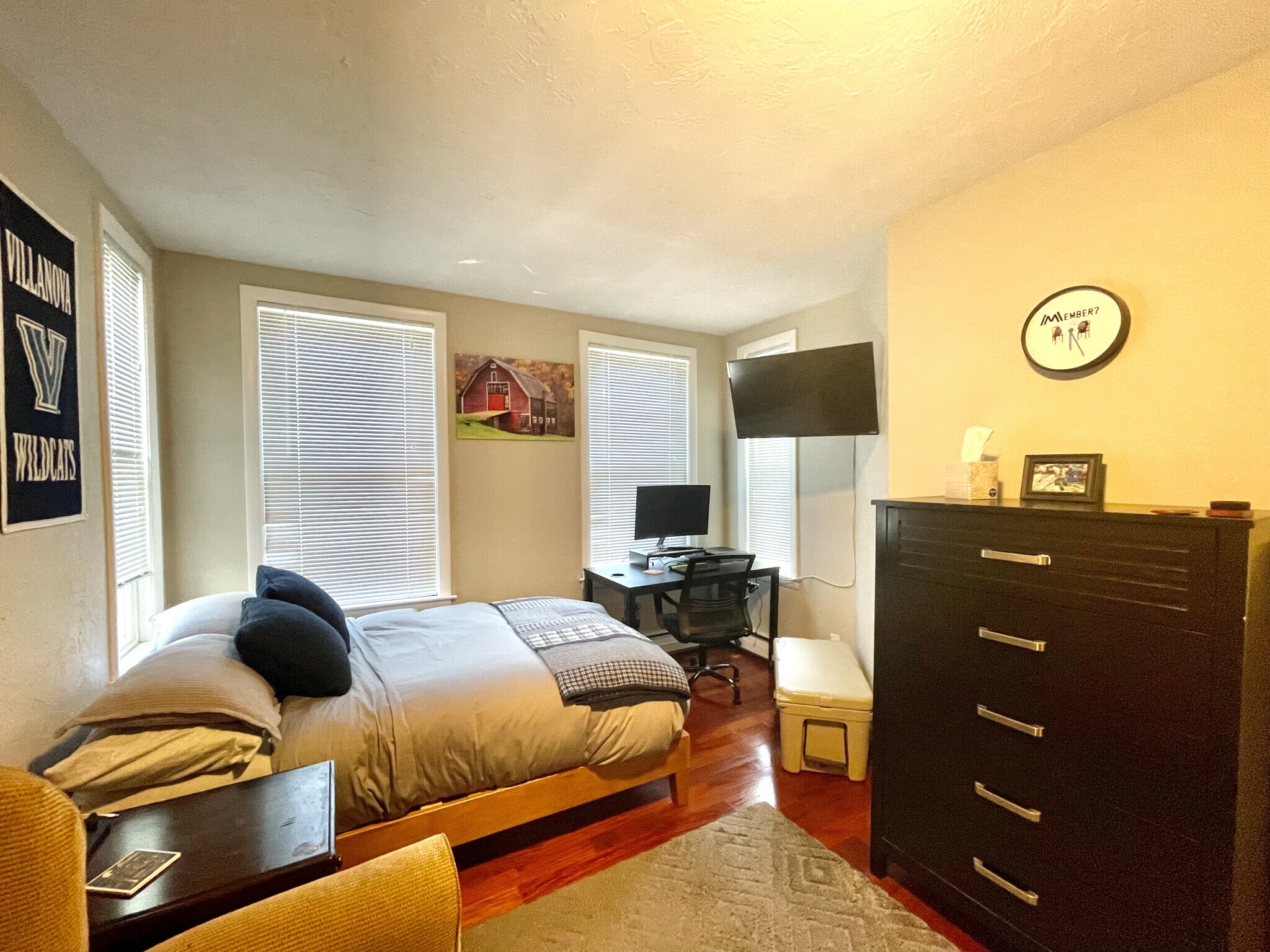 Building Photo - 141 L St