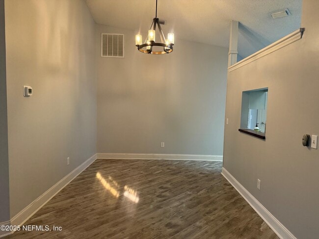 Building Photo - 8562 Echoridge Ct