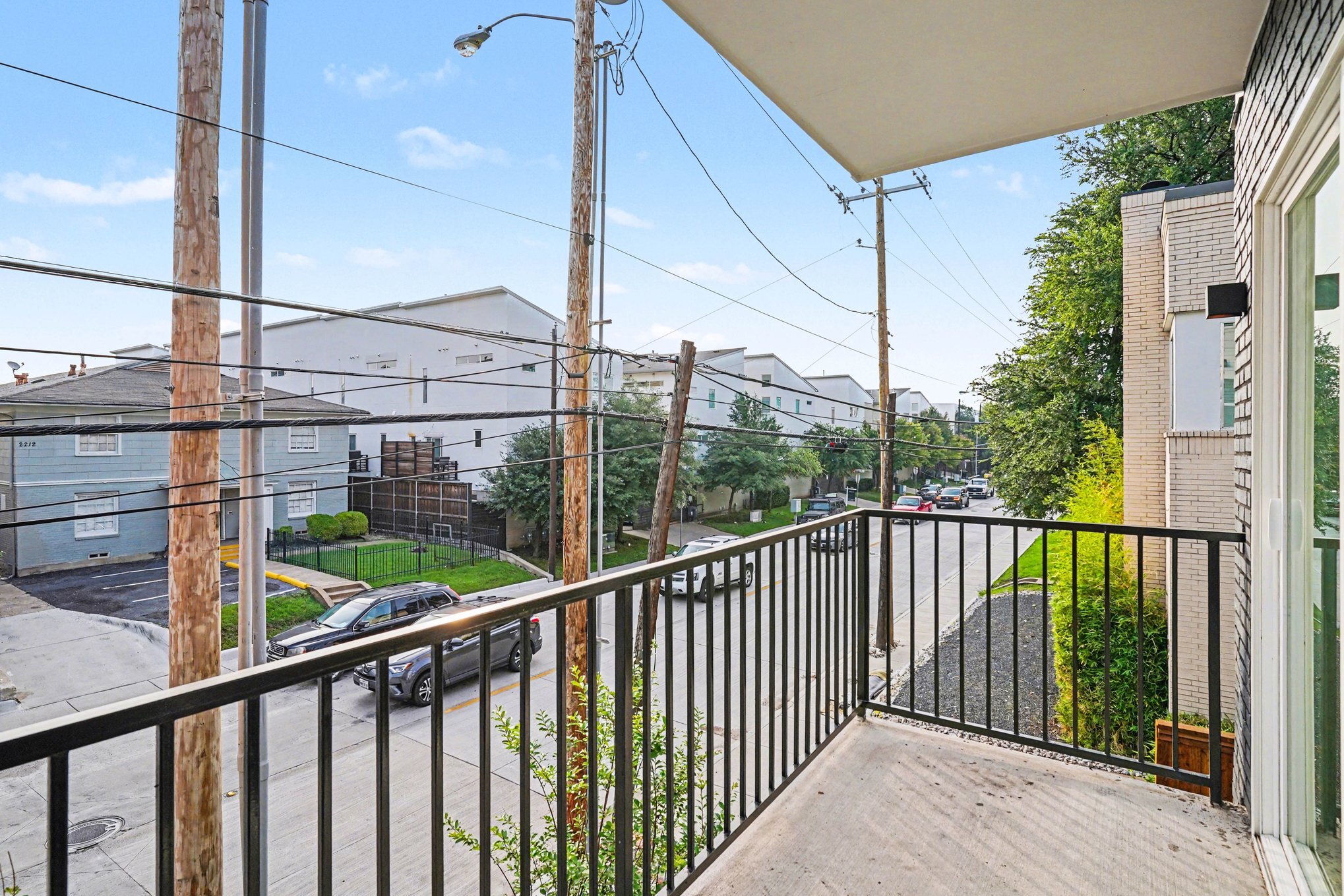 Building Photo - 2217 N Fitzhugh Ave