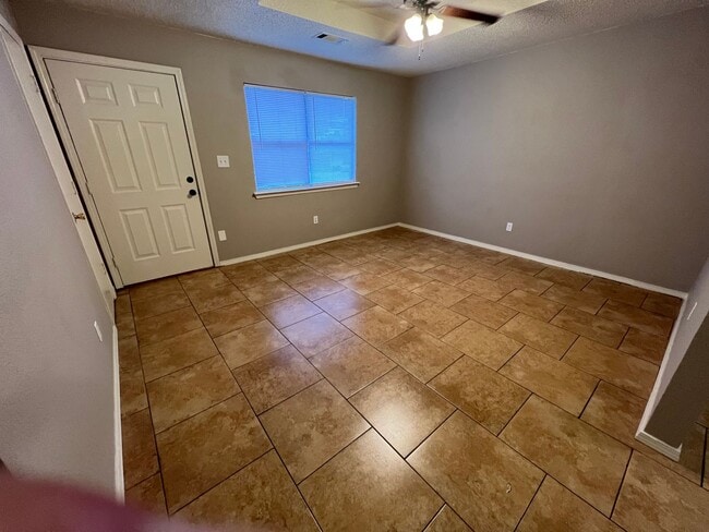 Building Photo - 3605 Rickey Dr