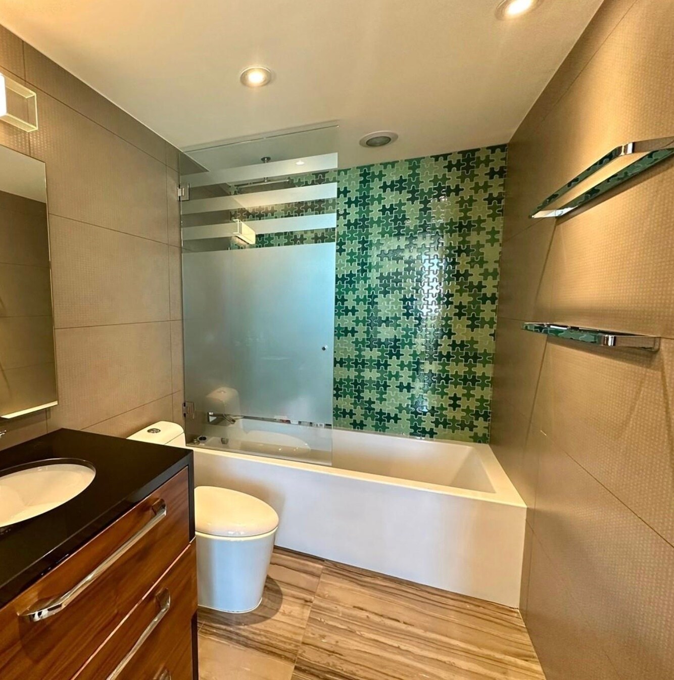 Building Photo - 92 SW 3rd St