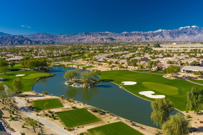 Building Photo - 40856 Calle Desierto