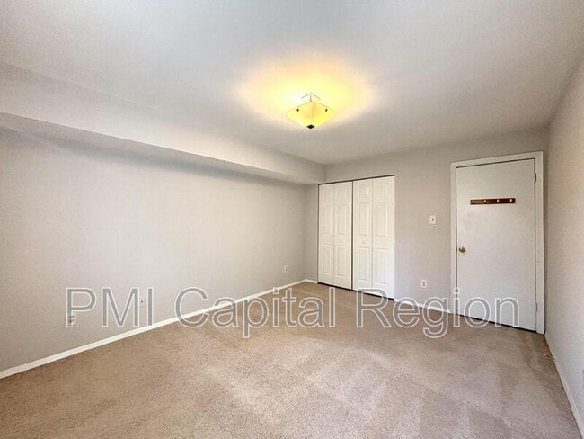 Building Photo - 5805 Edson Ln