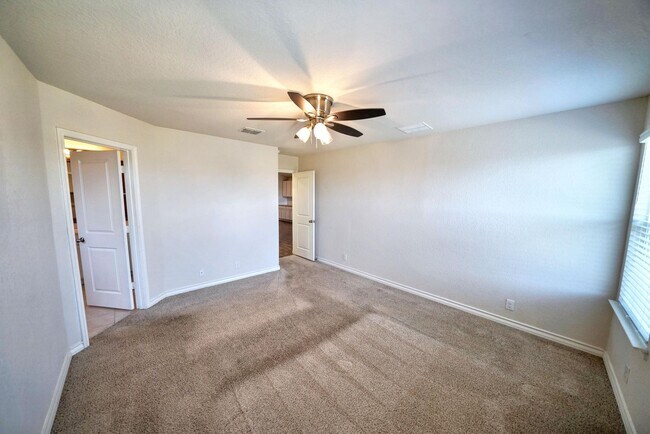 Building Photo - Stunning 4-Bedroom Home in Cobalt Canyon, ...