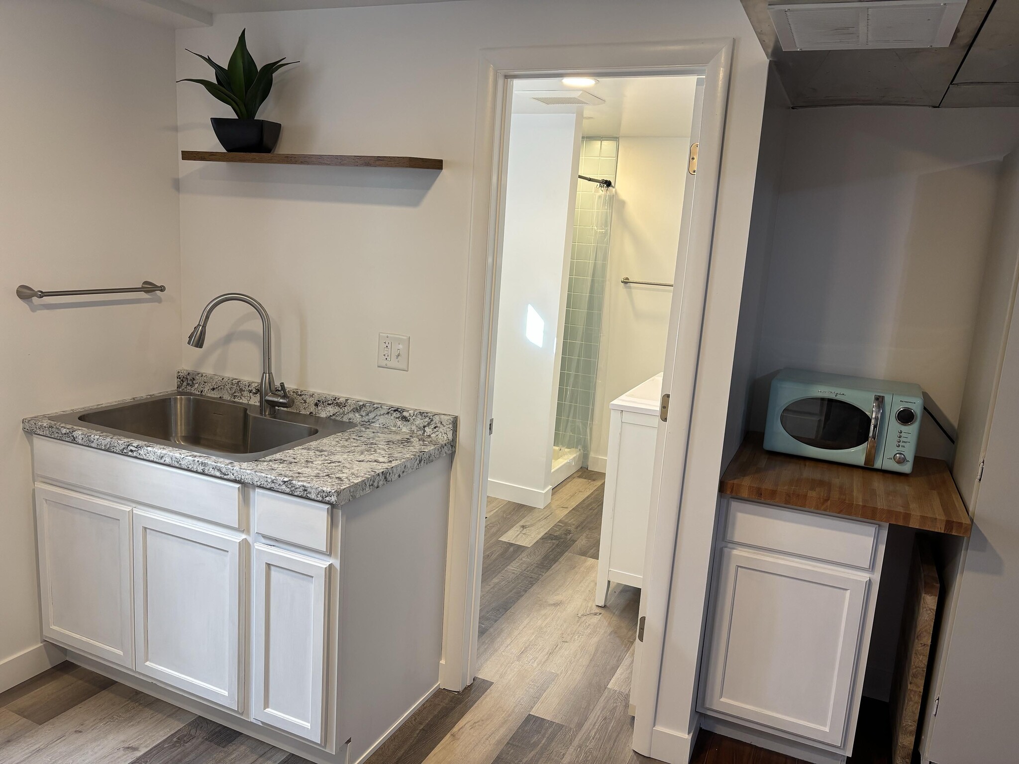 Building Photo - 2631 S Zurich Ct