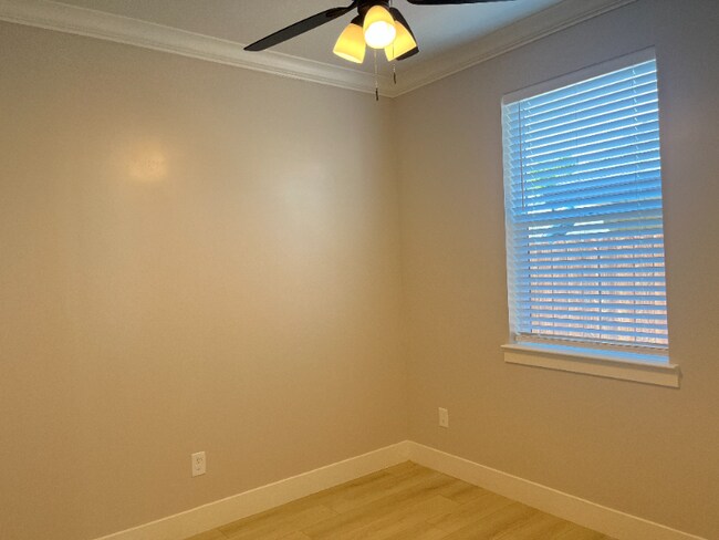 Building Photo - 2727 Rio Linda Blvd