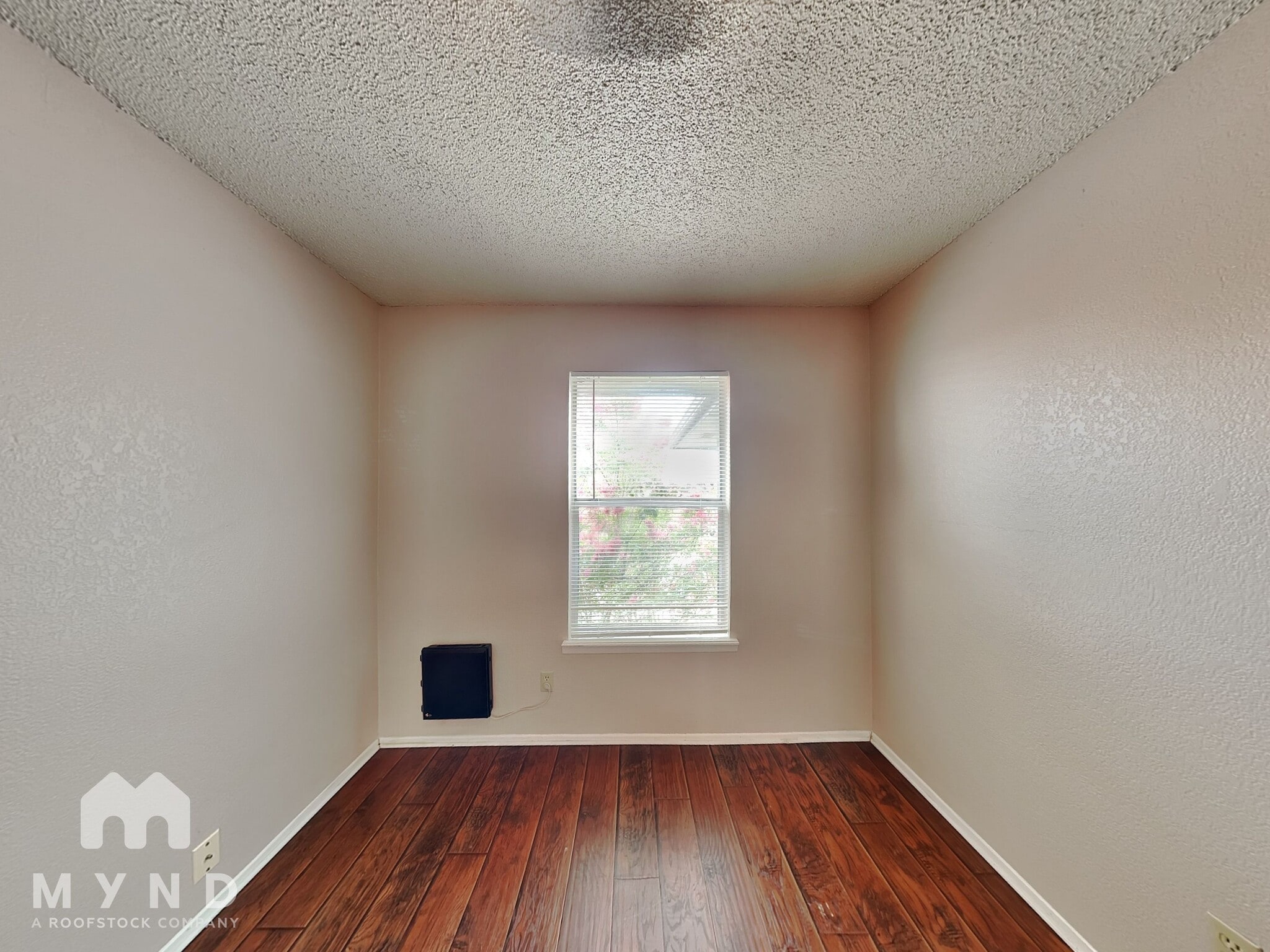 Building Photo - 5515 Brookview Ct