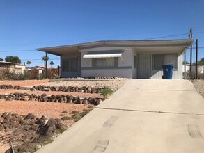 Building Photo - 1650 Arriba Dr