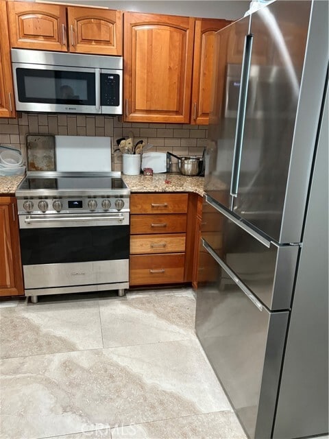 Building Photo - 525 E Seaside Way