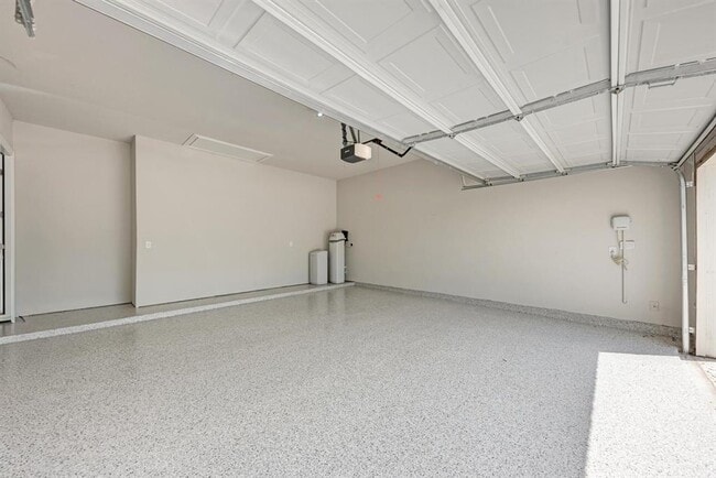 Building Photo - 2416 Echo Park Dr