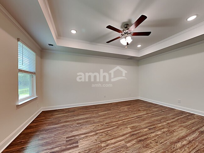 Building Photo - 1120 Alice Smalls Rd