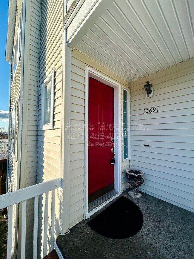 Building Photo - 10691 SW Celeste Ln