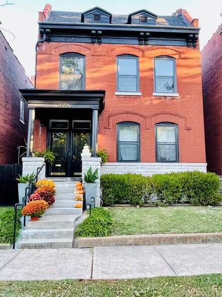 Front - 3455 Hartford St