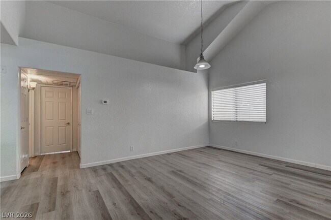 Building Photo - 5056 S Rainbow Blvd